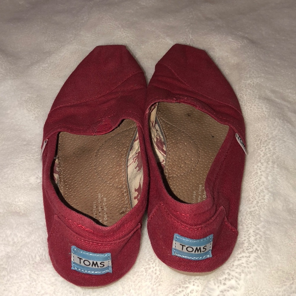 Toms - Picture 5 of 8